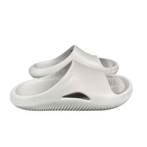 CROCS Mellow Recovery Slides in white